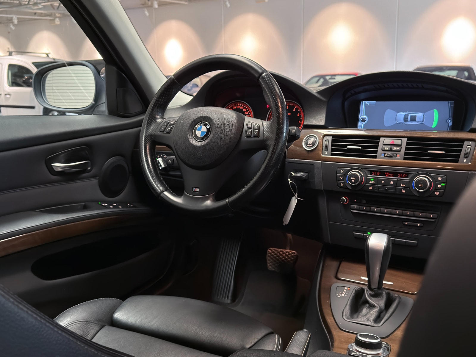 BMW 335i xDrive Touring 306hk | Drag | Fullservad 2012 - miniatyr 17