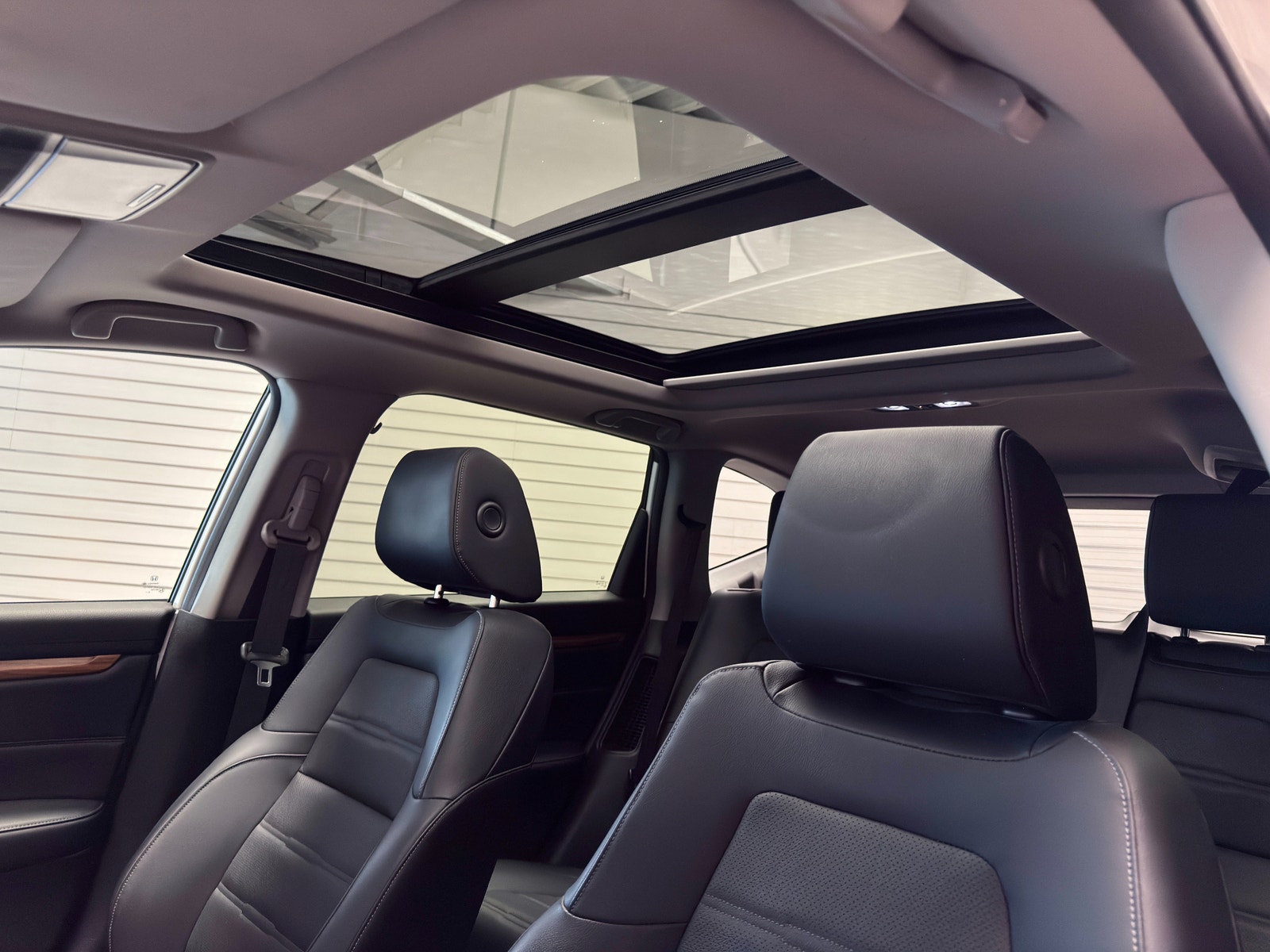 Honda CR-V Hybrid AWD E-CVT Executive|Panorama|Drag|HuD|Värmare 2019 - miniatyr 15