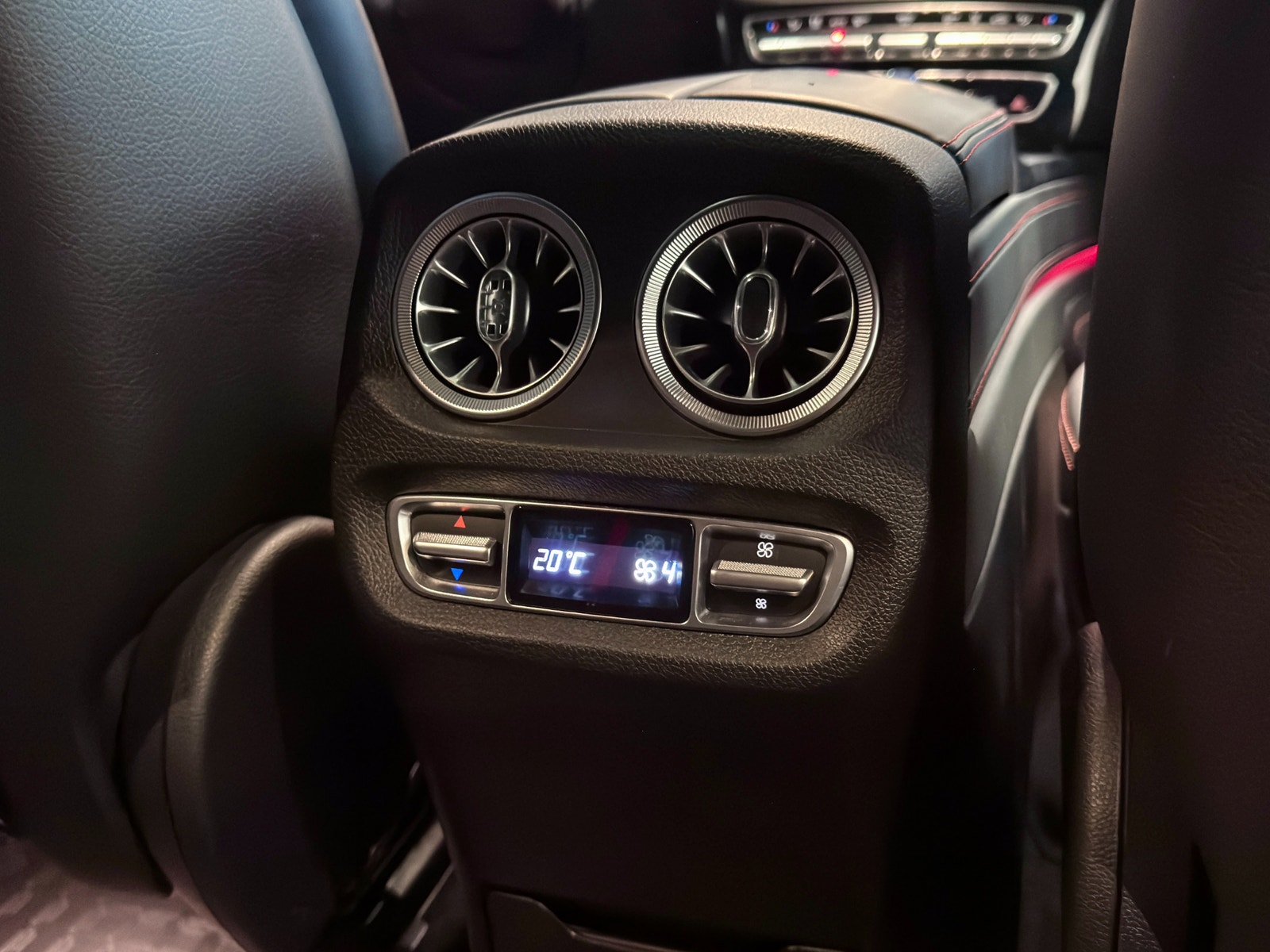 Mercedes-Benz AMG G 63 Manufaktur | Multikonturstolar | Burmester 3D 2023 - miniatyr 23