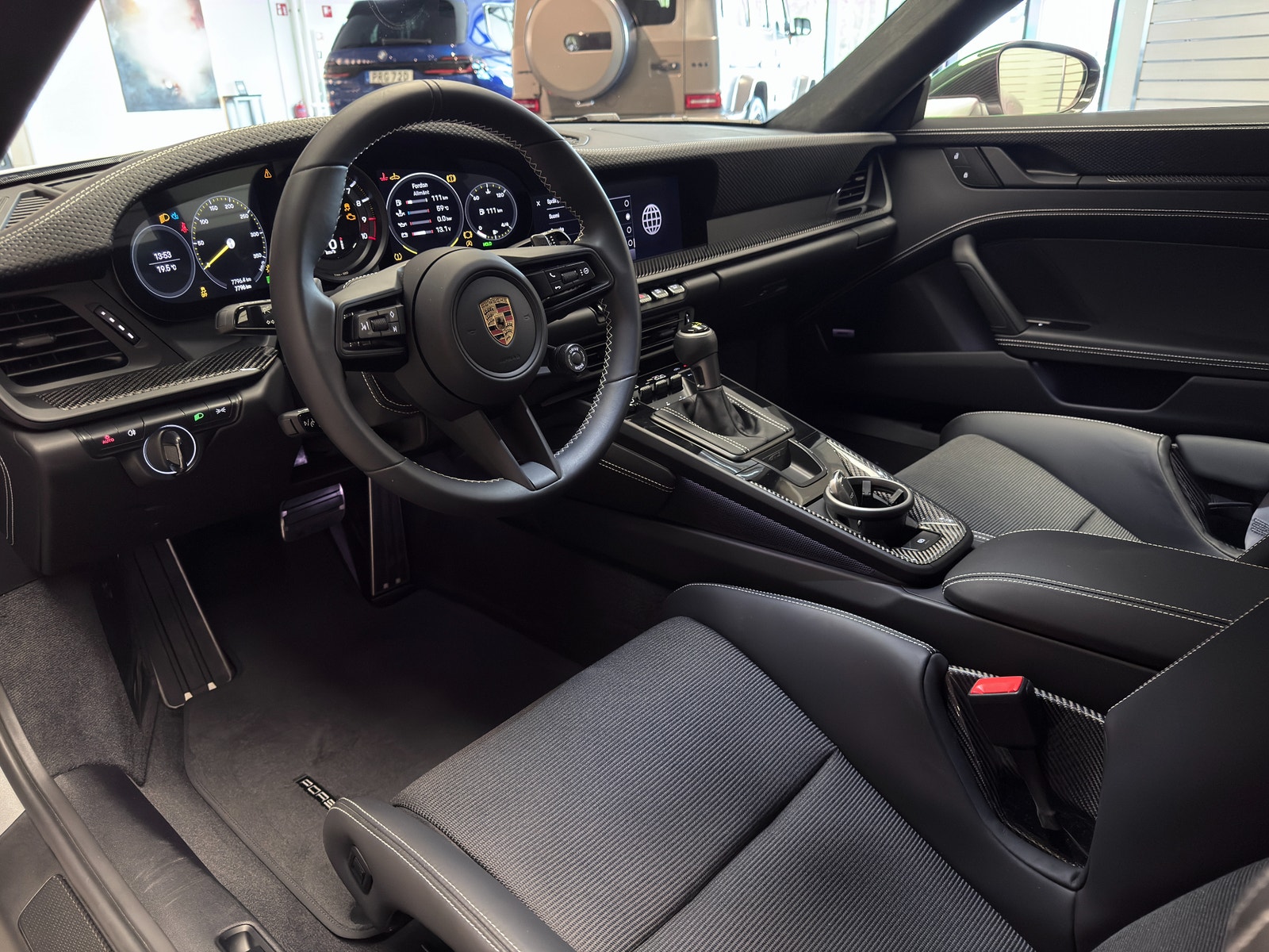 Porsche 911 GT3 Touring 992 PDK 510hk | Skalstolar | Kolfibertak 2023 - miniatyr 22