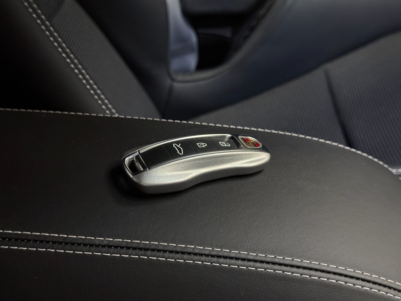 Porsche 911 GT3 Touring 992 PDK 510hk | Skalstolar | Kolfibertak 2023 - miniatyr 33