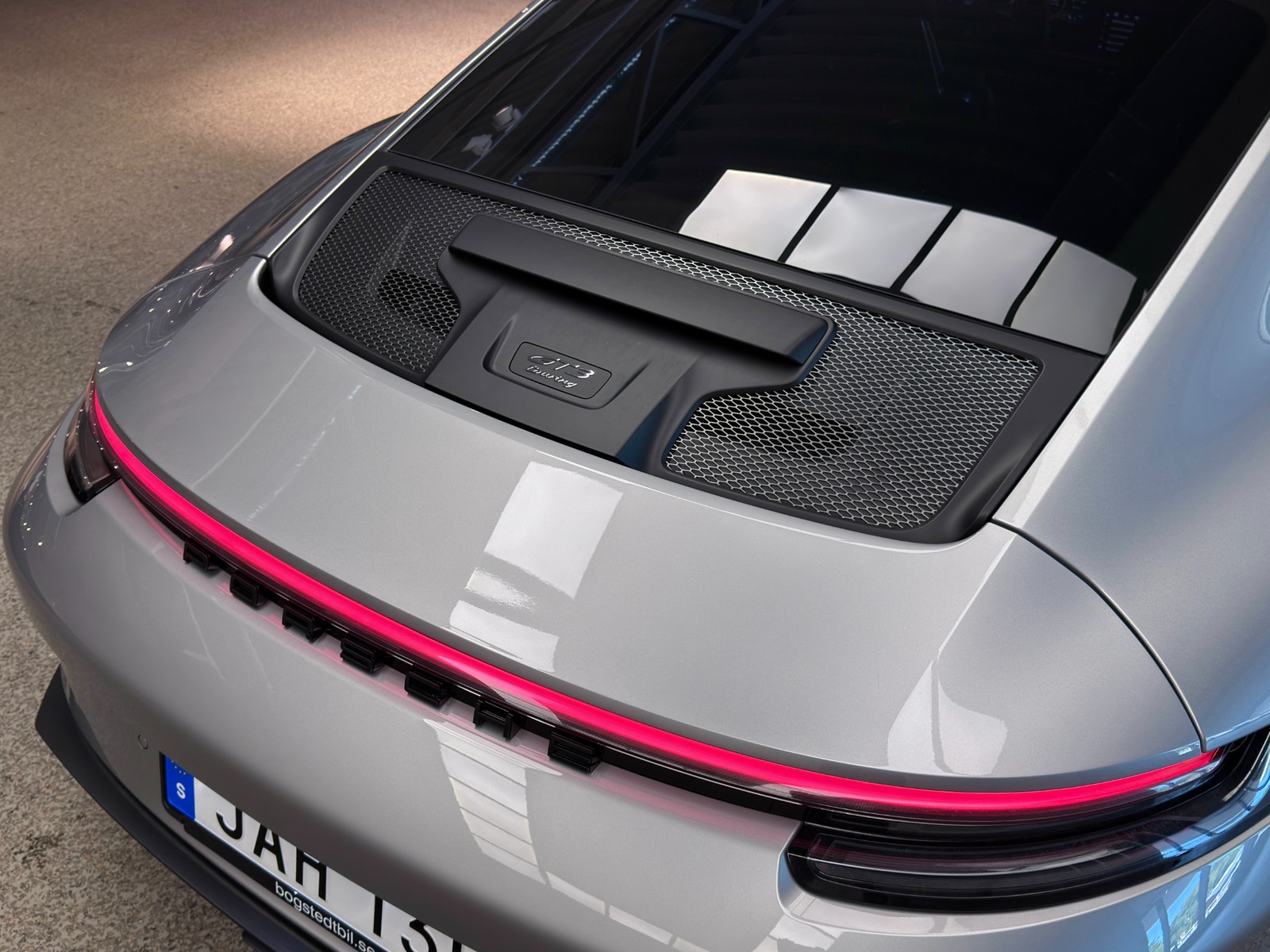 Porsche 911 GT3 Touring 992 PDK 510hk | Skalstolar | Kolfibertak 2023 - miniatyr 8