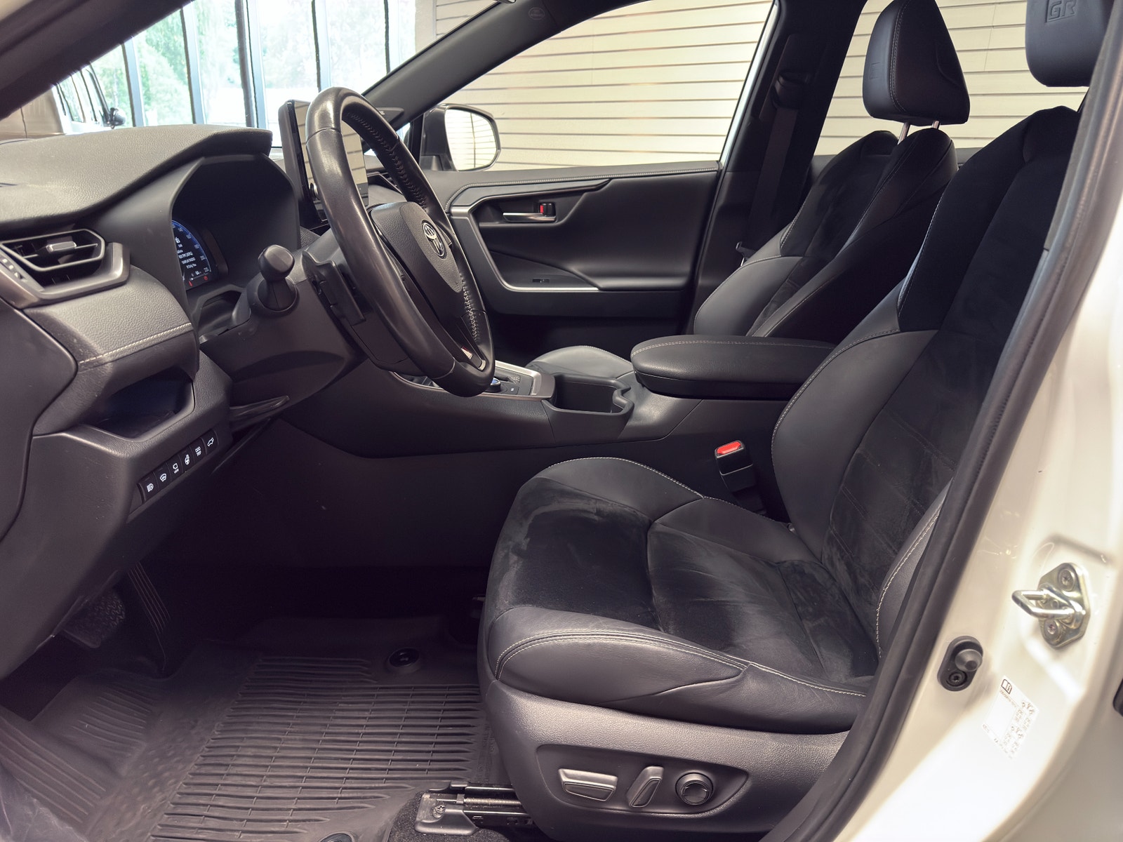 Toyota RAV4 Plug-in Hybrid 306hk AWD | GR-Sport | Drag 2024 - miniatyr 12