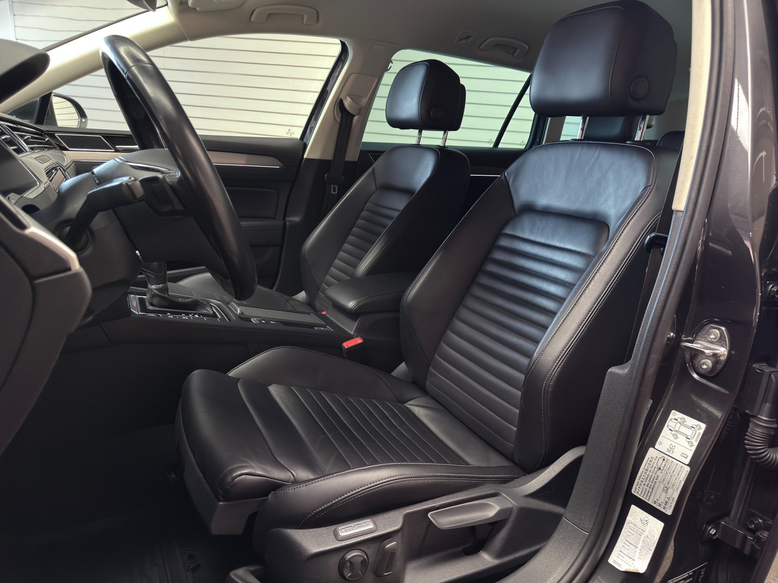 Volkswagen Passat SC 2.0 TDI 4Motion DSG 190hk R-Line | Drag | Cockpit 2018 - miniatyr 11