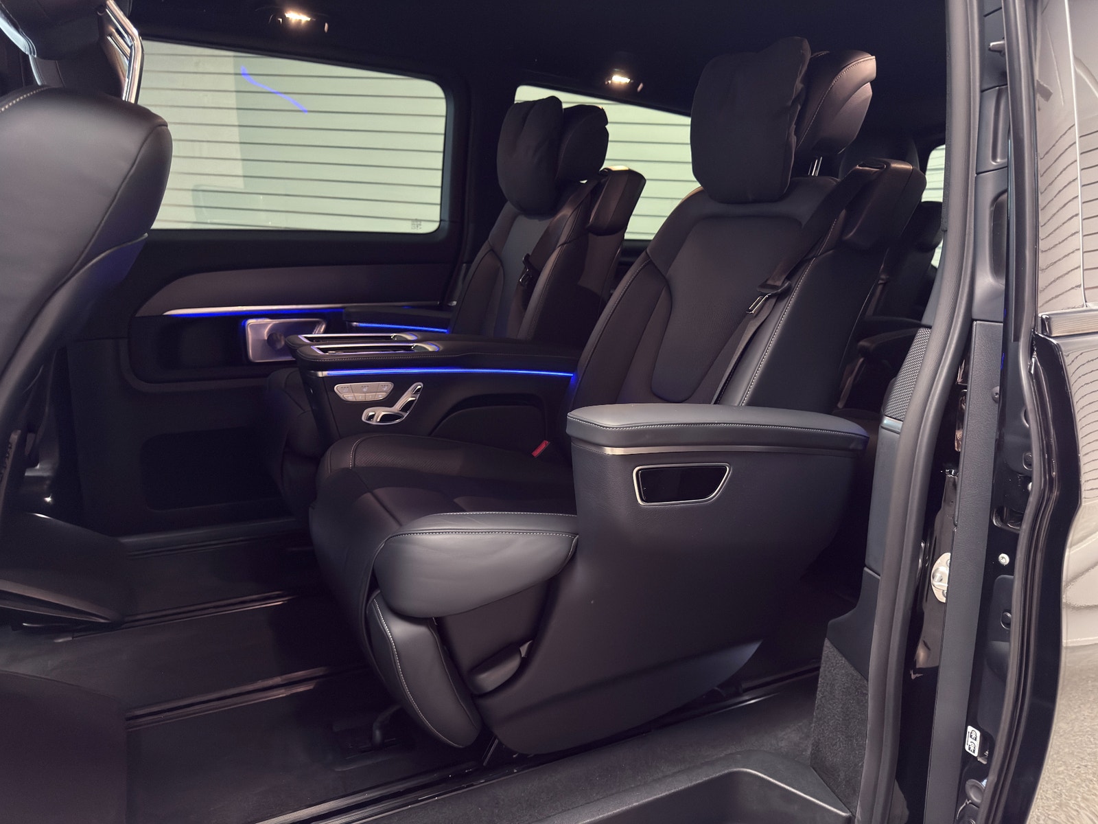 Mercedes-Benz V 300d 4MATIC EXCLUSIVE | 6-sits | Lyxsäten 2025 - miniatyr 17
