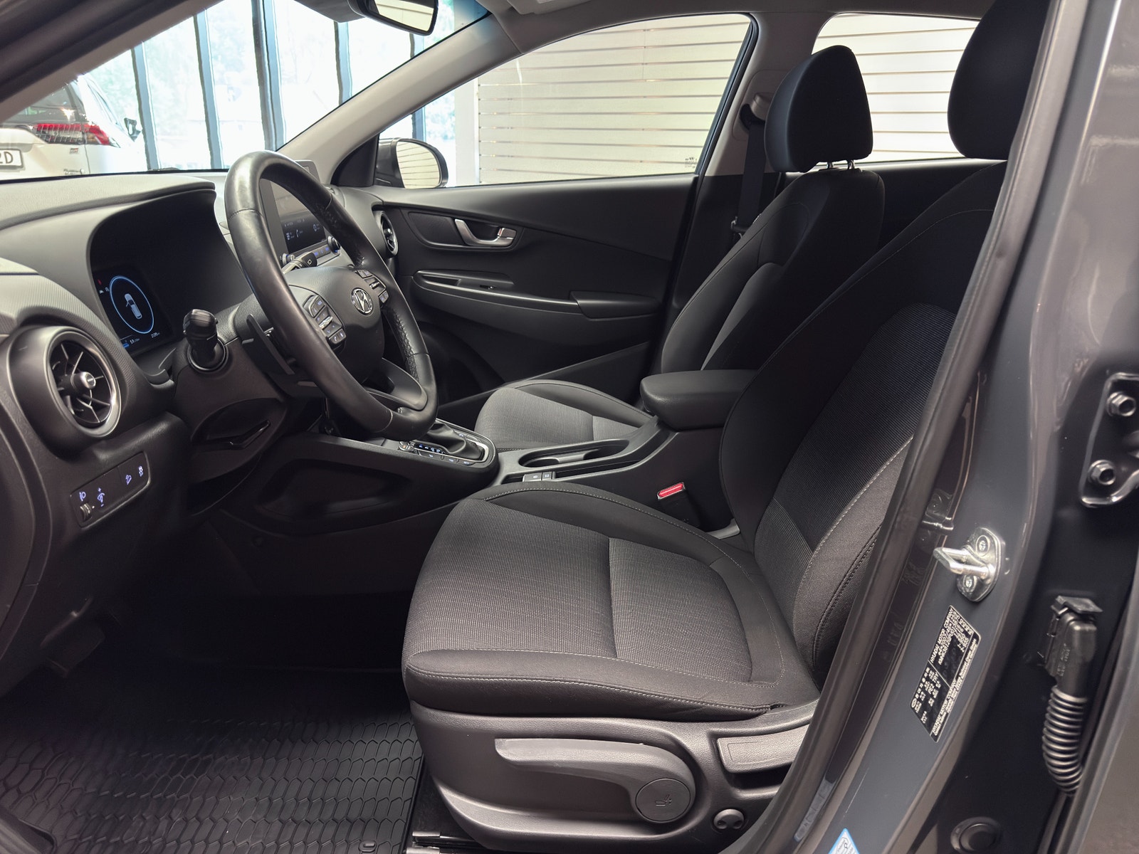Hyundai Kona 1.0 T-GDI DCT 120hk Essential | Backkamera | Carplay 2023 - miniatyr 13