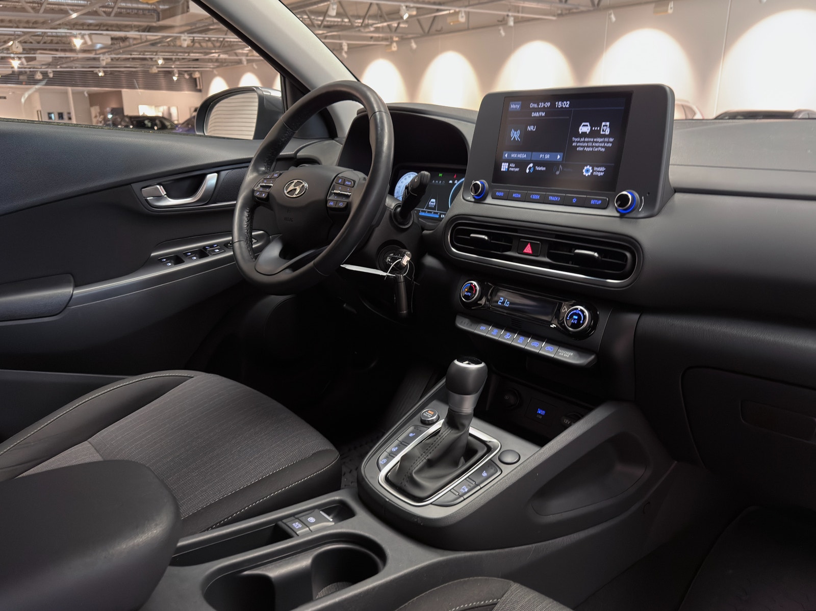 Hyundai Kona 1.0 T-GDI DCT 120hk Essential | Backkamera | Carplay 2023 - miniatyr 17