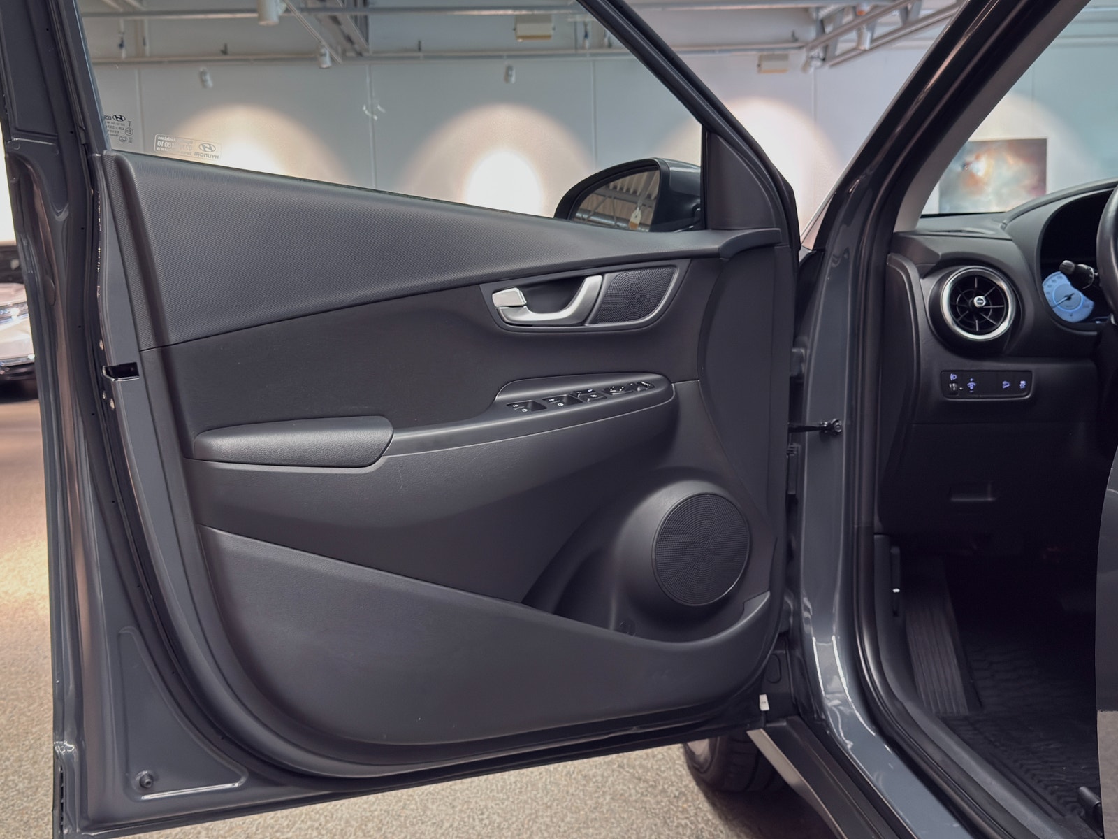 Hyundai Kona 1.0 T-GDI DCT 120hk Essential | Backkamera | Carplay 2023 - miniatyr 8