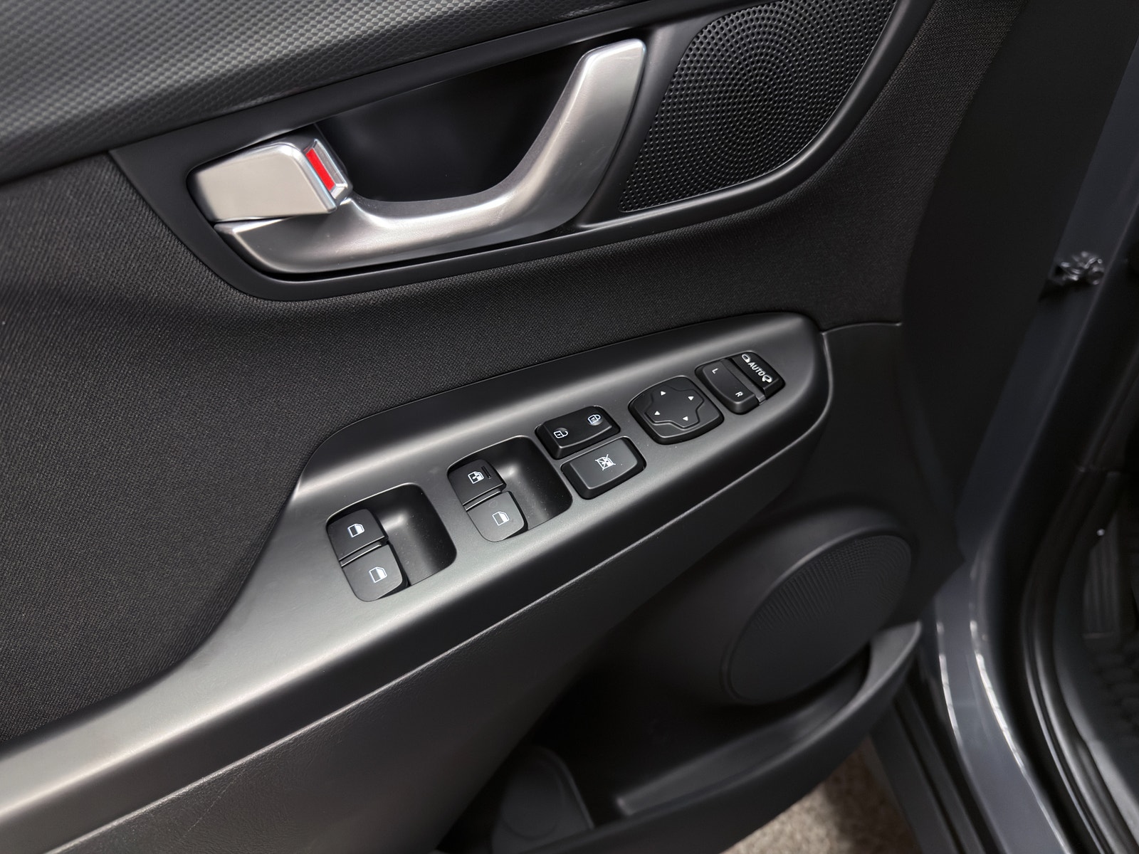 Hyundai Kona 1.0 T-GDI DCT 120hk Essential | Backkamera | Carplay 2023 - miniatyr 9