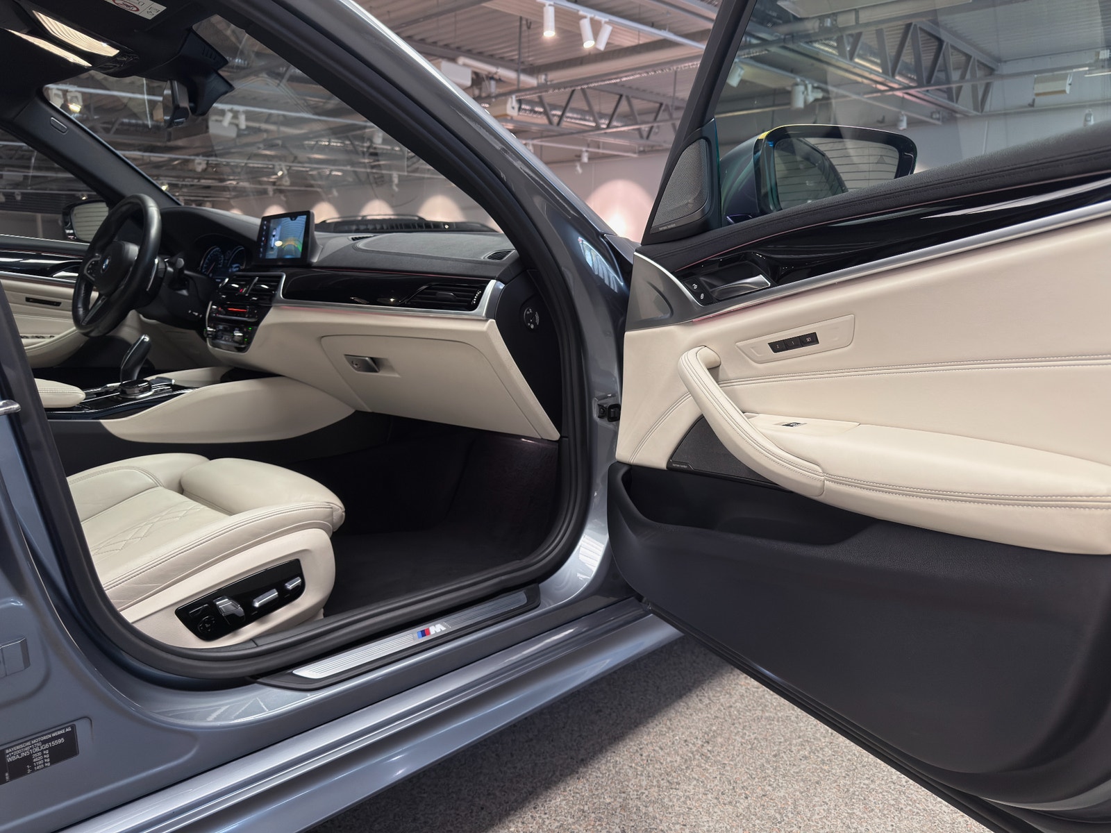 BMW 530D xDrive Touring M Sport |Innovation Edition|Pano|H/K|HUD 2018 - miniatyr 18