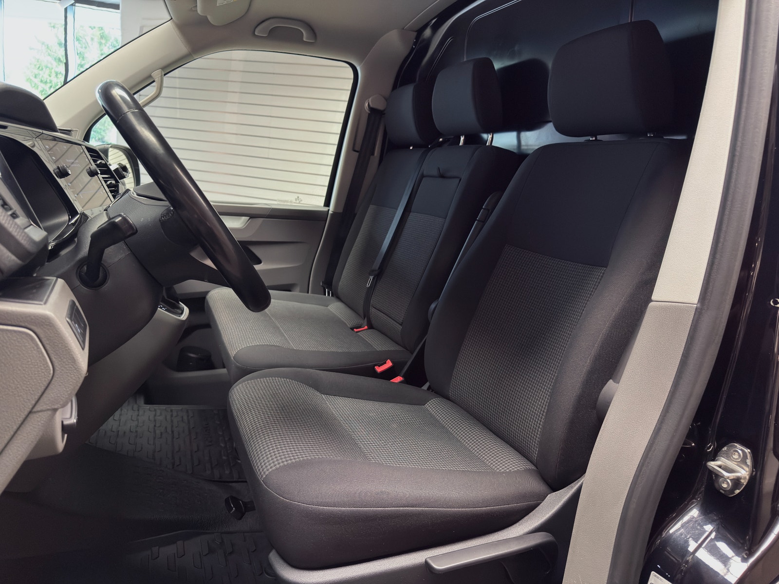 Volkswagen Transporter T30 2.0 TDI 150hk |Premium|Active Display|Drag|L1H1 2023 - miniatyr 15
