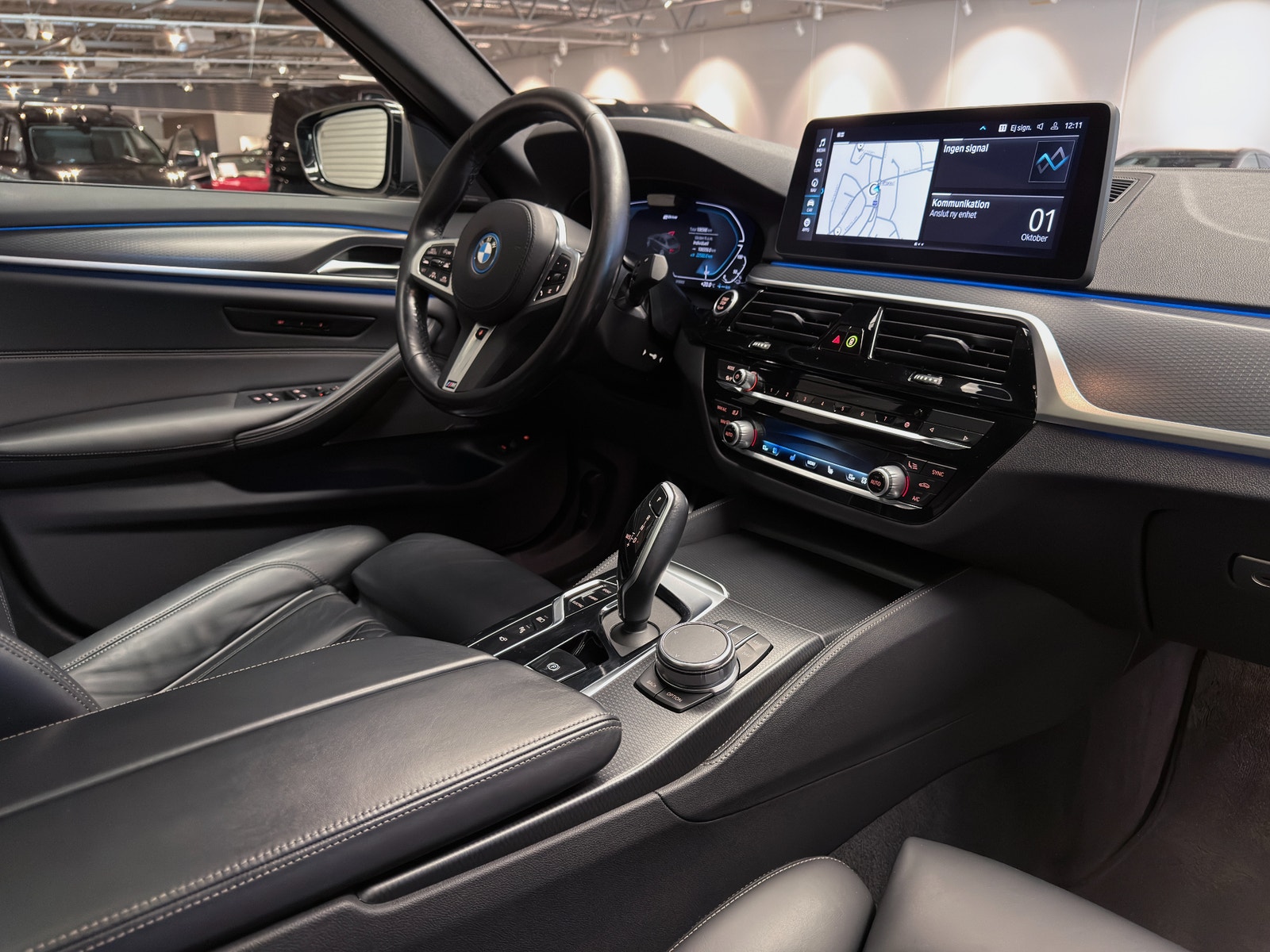 BMW 545e xDrive 394hk | M-Sport Pro | Se utrustning 2023 - miniatyr 21