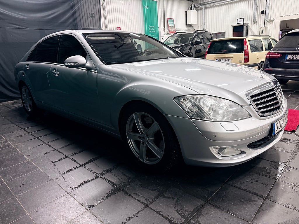 Mercedes-Benz S320 2010 - miniatyr 8