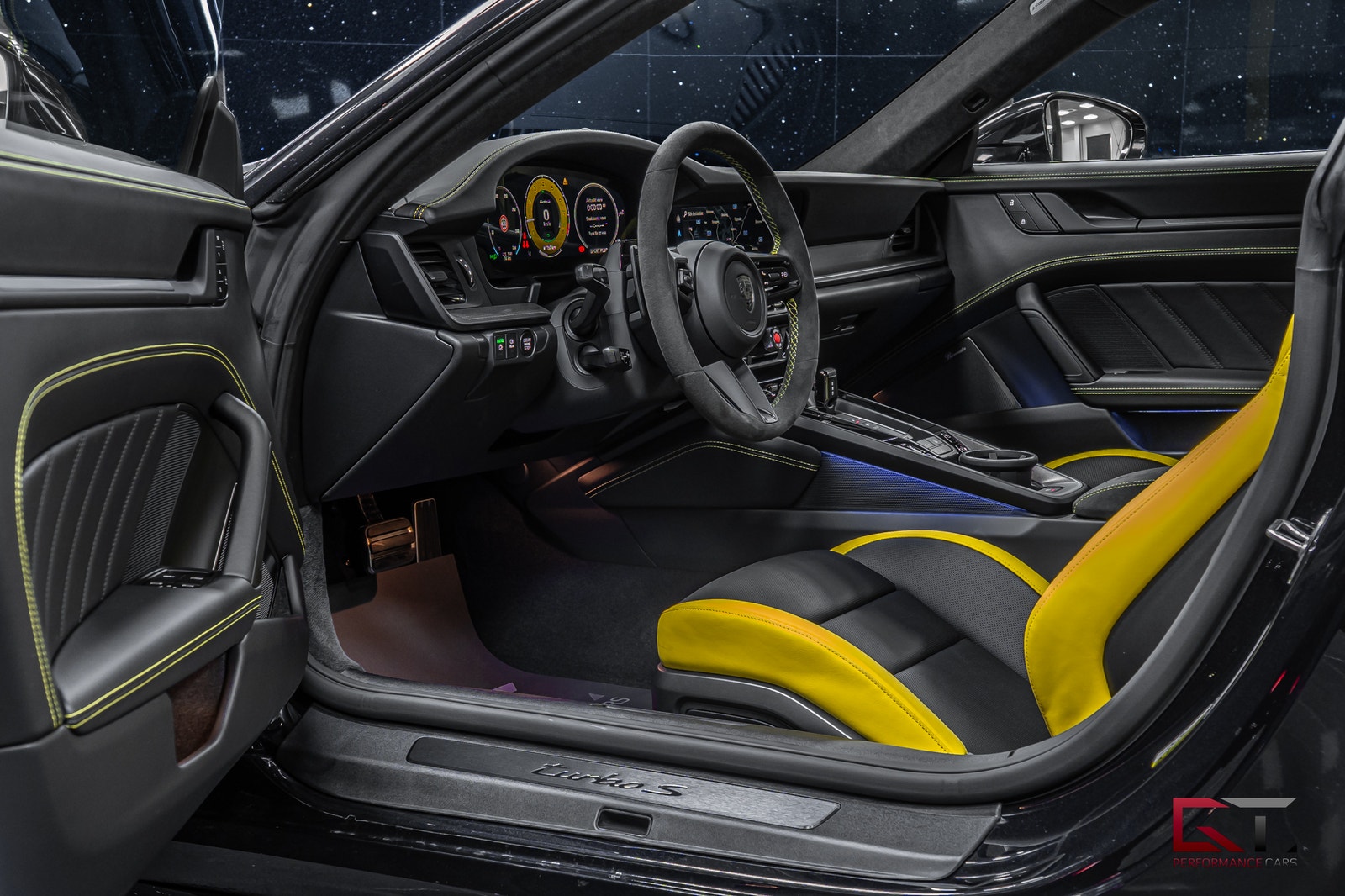 Porsche 911 992.2 Turbo S MOMS Burmester Lift Interiörpaket Glastak 2026 - miniatyr 9