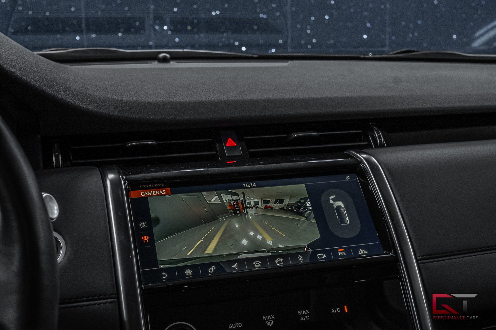 Land Rover Discovery Sport D180 AWD Signature Pano Värmare Cold Climate Key 2020 - miniatyr 11