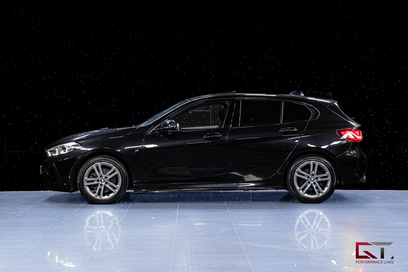 BMW 118i 118I M-Sport Pano Sportstolar Sportchassi Uppvärmd Ratt 2021 - miniatyr 4