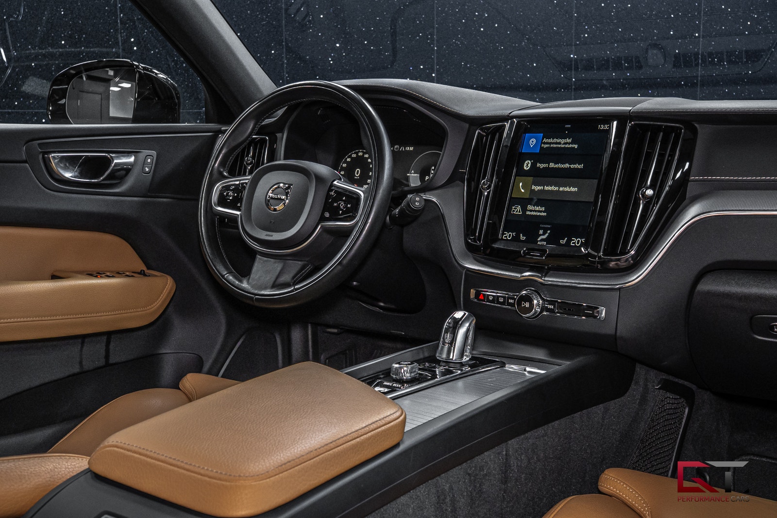 Volvo XC60 T8 Hybrid AWD Inscription Pano Drag Värmare ACC Keyless 2019 - miniatyr 14