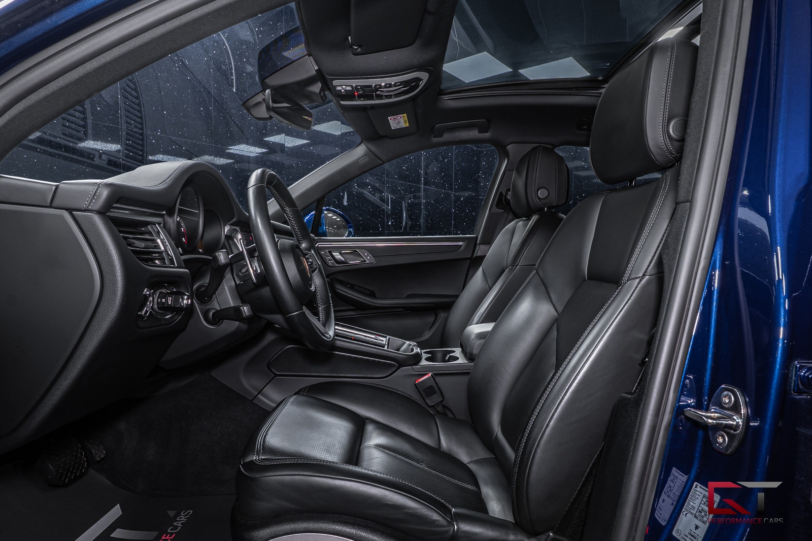 Porsche Macan PDK Gentian Blue Pano 21" Drag Värmare 14-vägs Minne 2022 - miniatyr 12