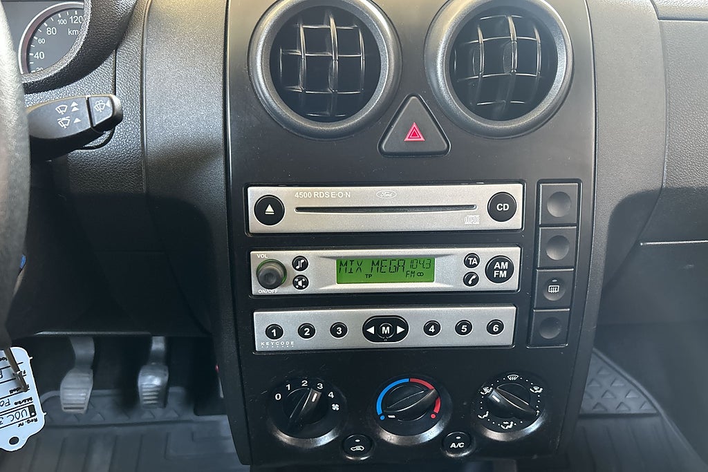 Ford Fusion 2004 - miniatyr 14