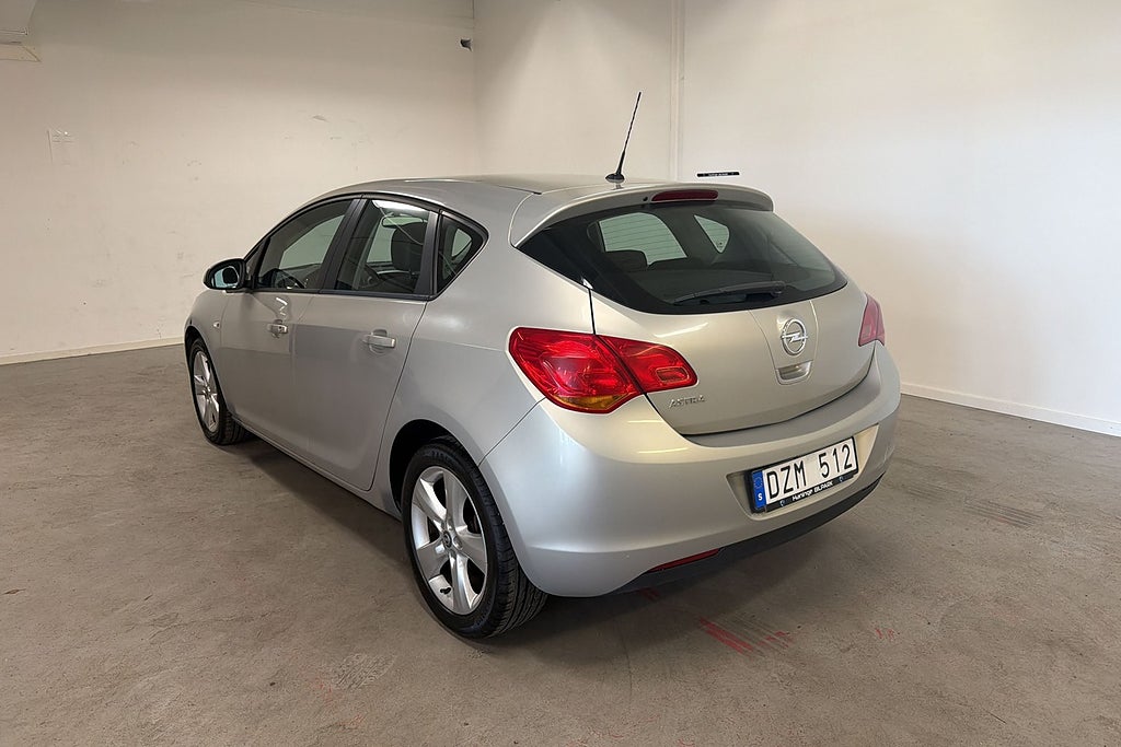 Opel Astra 2010 - miniatyr 15