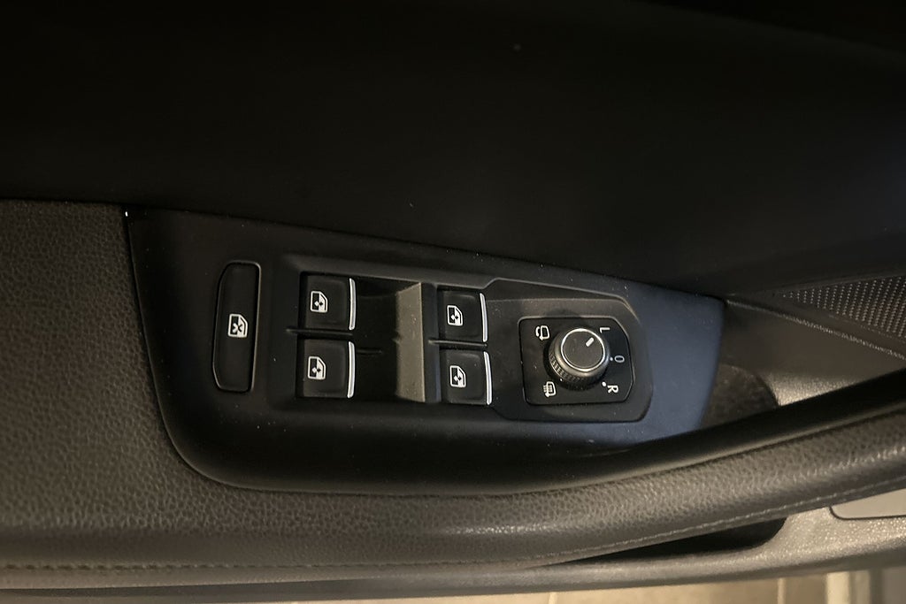 Volkswagen Passat Alltrack 2018 - miniatyr 16