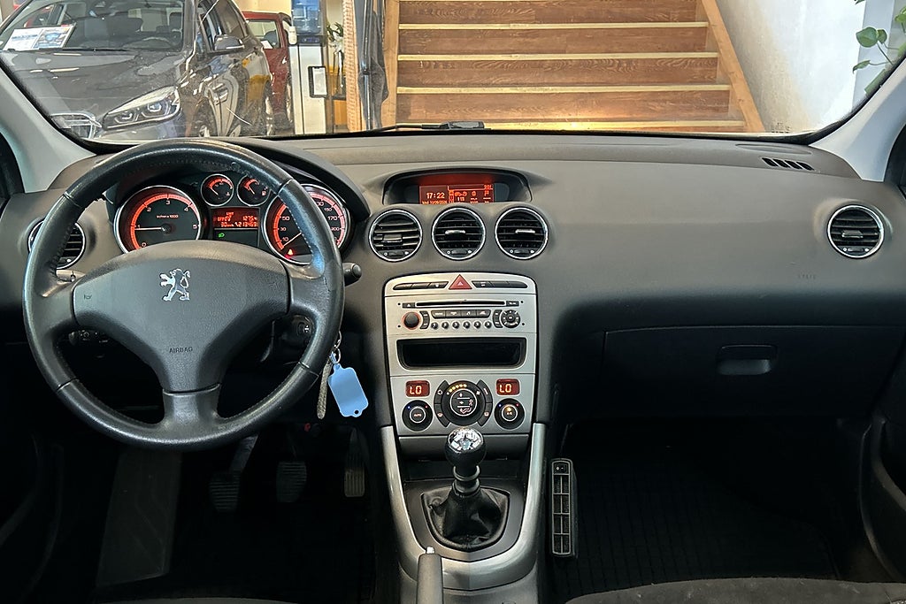 Peugeot 308 sw 2009 - miniatyr 12