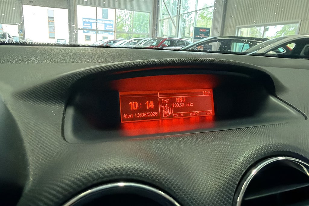 Peugeot 308 2012 - miniatyr 13