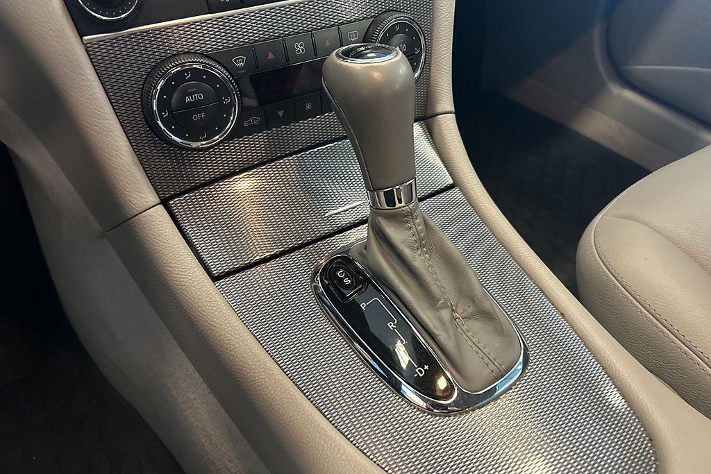 Mercedes-Benz CLK 2005 - miniatyr 22