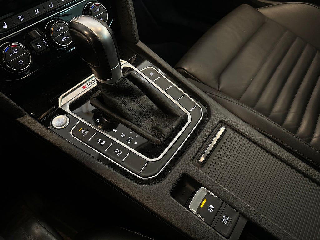 Volkswagen Passat 2017 - miniatyr 25