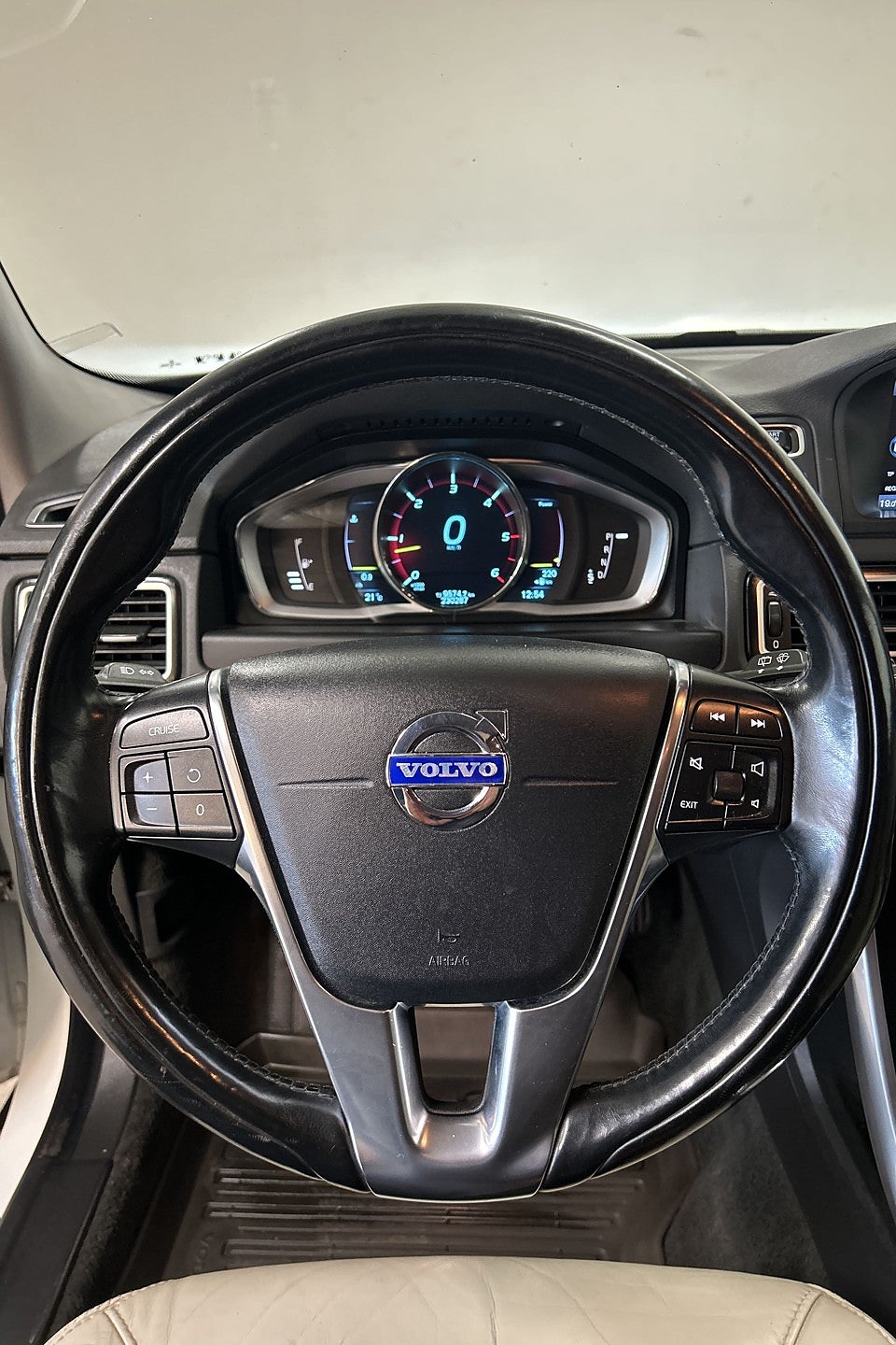 Volvo XC70 2014 - miniatyr 26