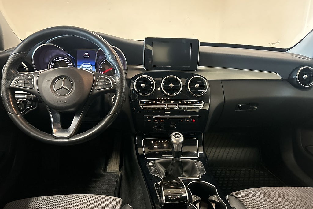 Mercedes-Benz C220 d 2017 - miniatyr 16
