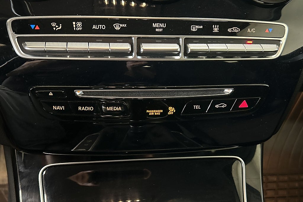 Mercedes-Benz C220 d 2017 - miniatyr 20