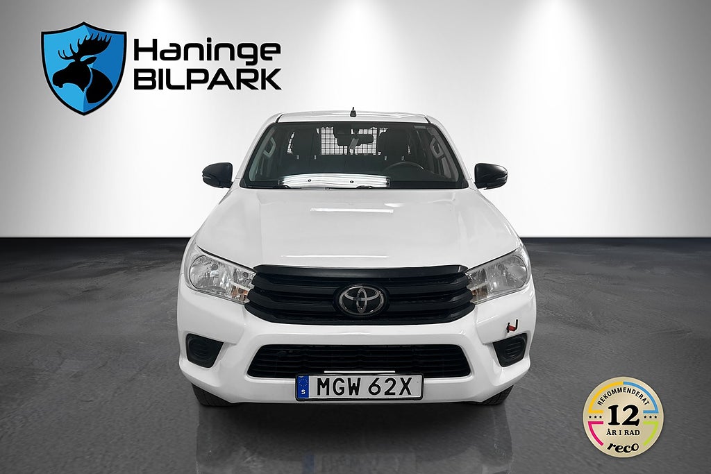 Toyota Hilux 2021 - miniatyr 3