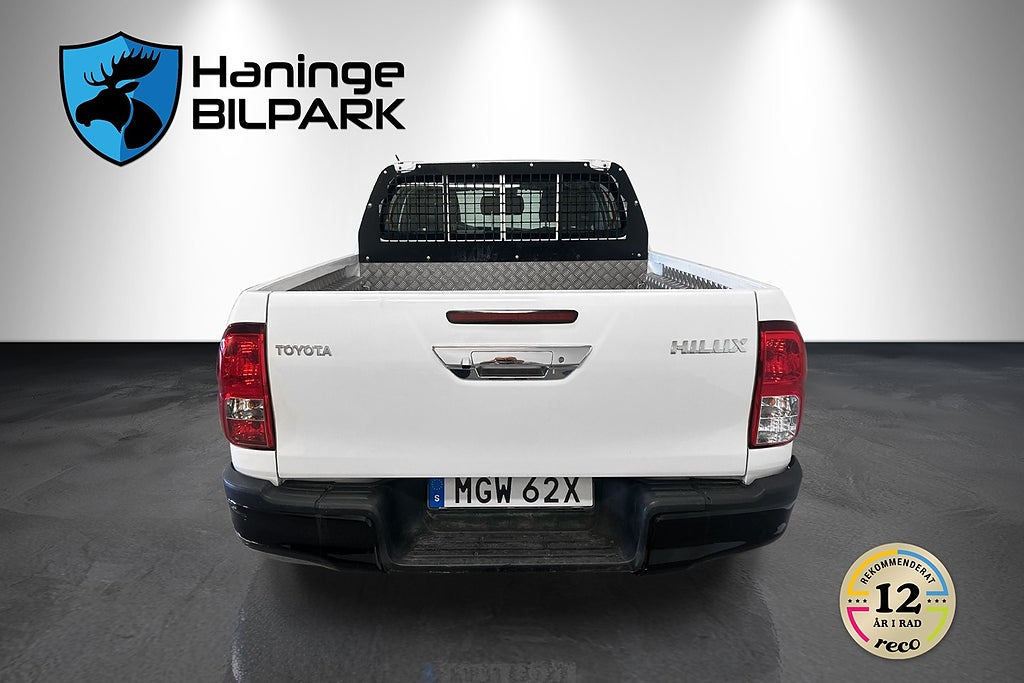 Toyota Hilux 2021 - miniatyr 8
