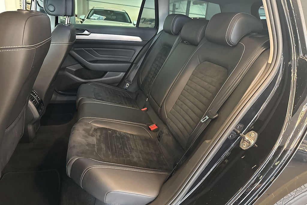 Volkswagen Passat 2020 - miniatyr 13