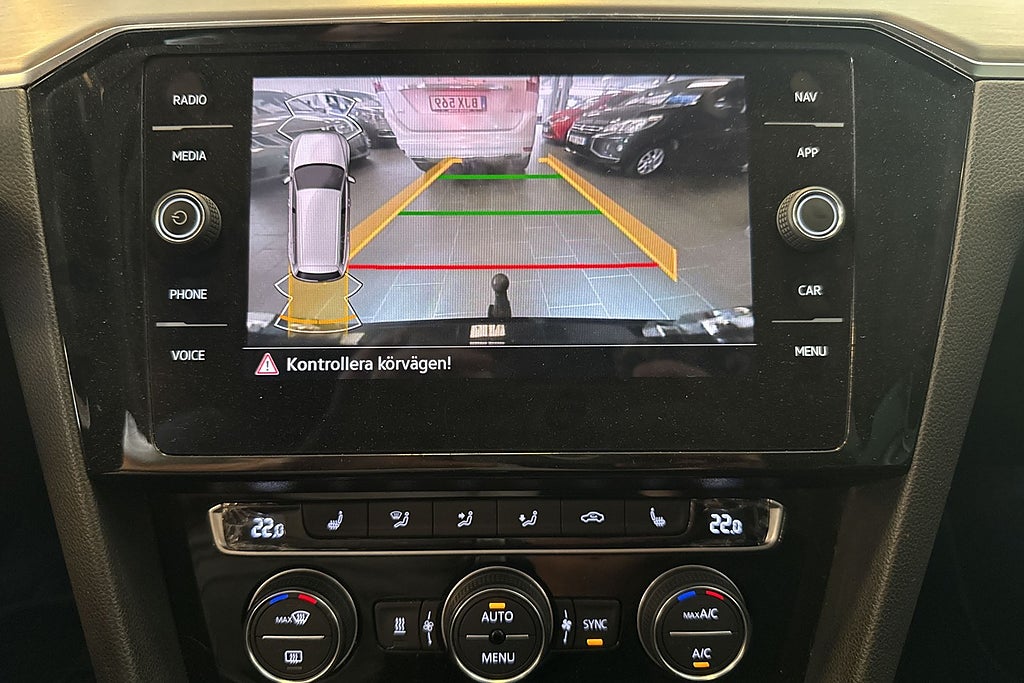 Volkswagen Passat 2020 - miniatyr 24