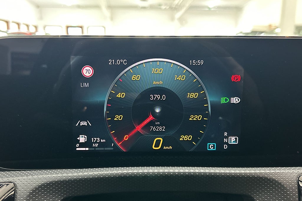 Mercedes-Benz A 2022 - miniatyr 11