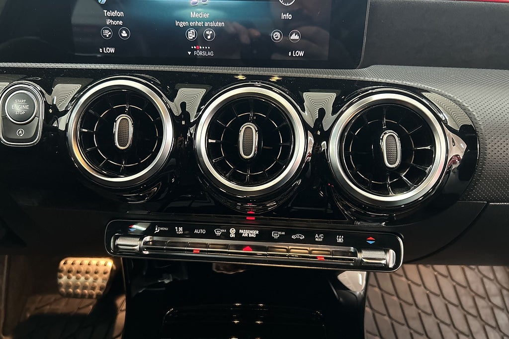 Mercedes-Benz A 2022 - miniatyr 17