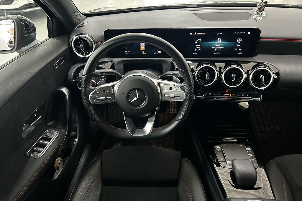 Mercedes-Benz A 2022 - miniatyr 20