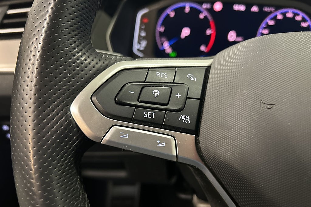 Volkswagen Passat Alltrack 2023 - miniatyr 16