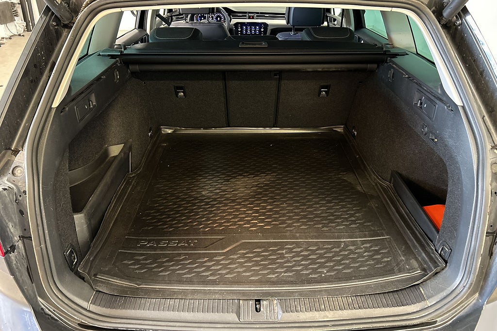 Volkswagen Passat Alltrack 2023 - miniatyr 26
