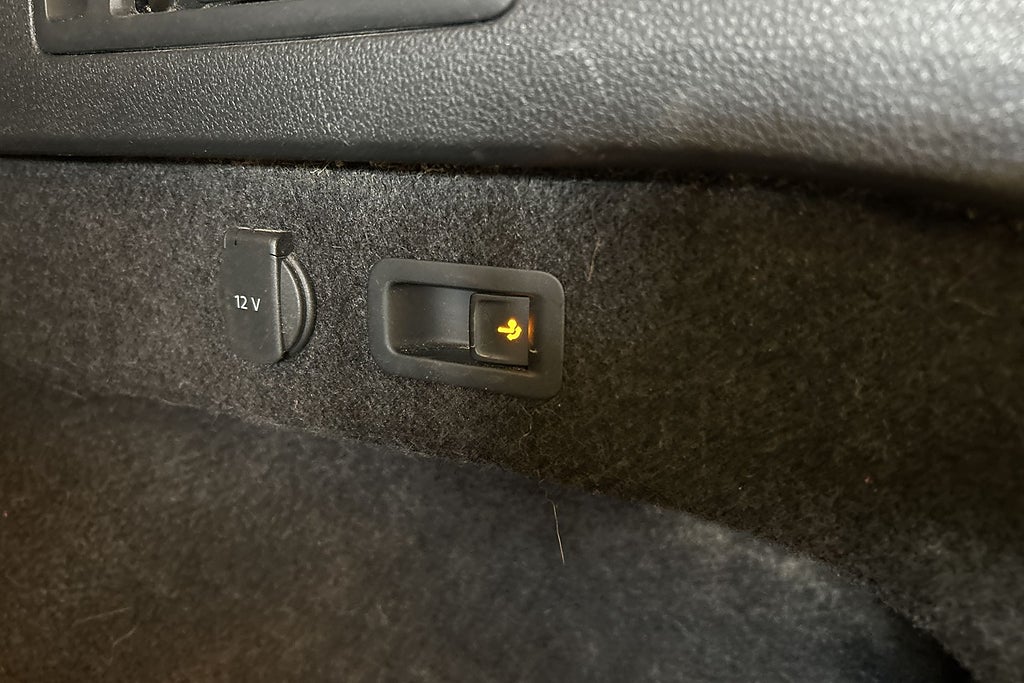 Volkswagen Passat Alltrack 2023 - miniatyr 27