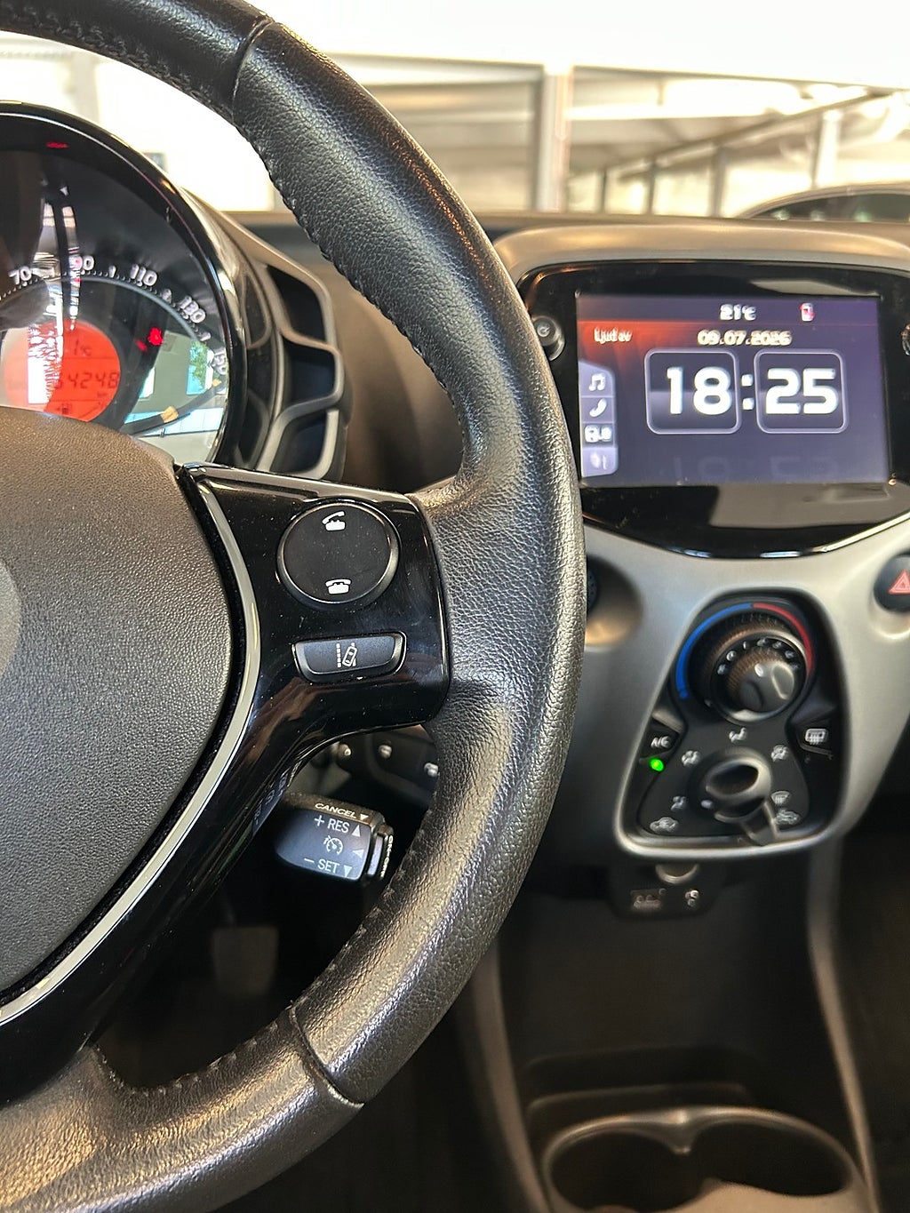 Toyota Aygo 2018 - miniatyr 16