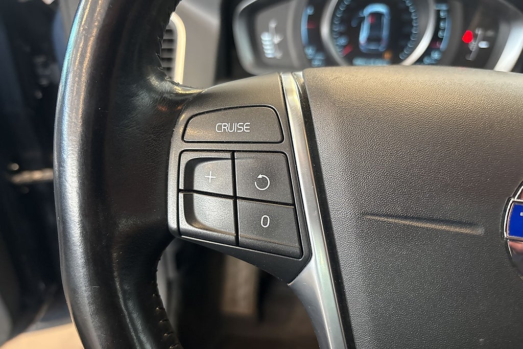 Volvo XC60 2015 - miniatyr 14