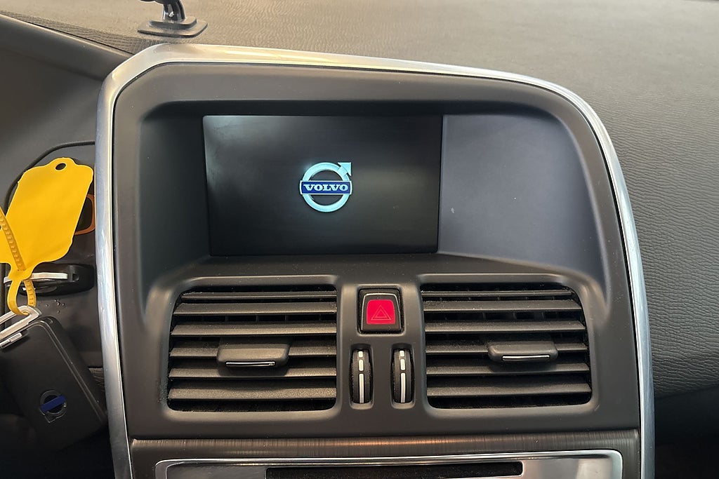 Volvo XC60 2015 - miniatyr 16