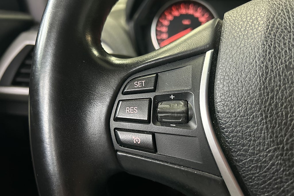 BMW 118d 2013 - miniatyr 24