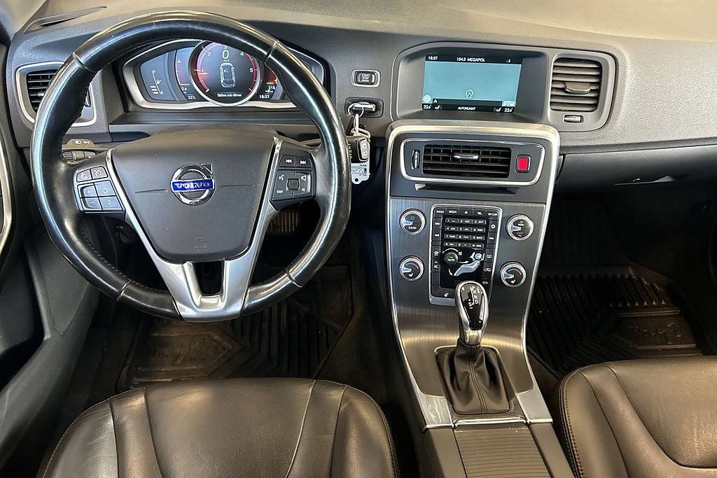 Volvo V60 Cross Country 2016 - miniatyr 20