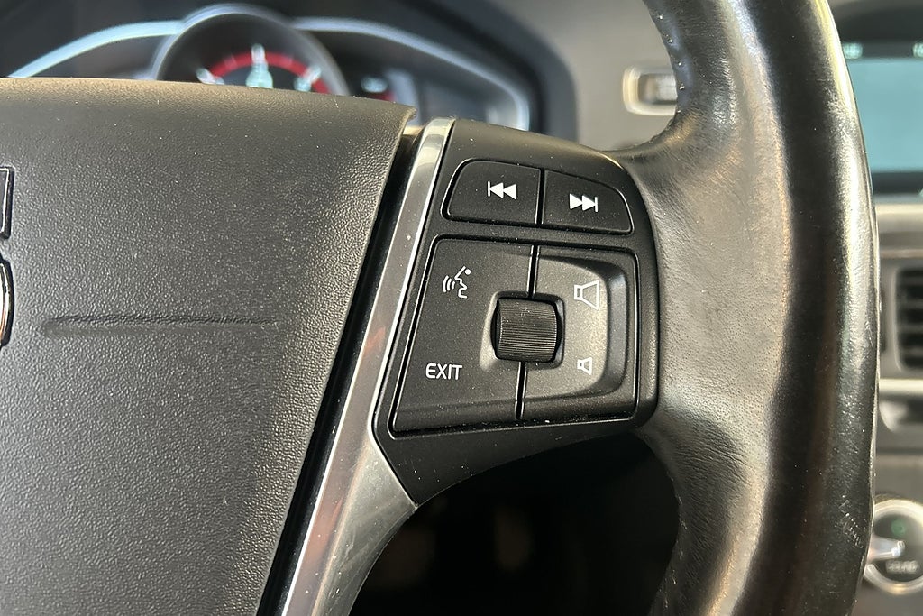 Volvo V60 Cross Country 2016 - miniatyr 26