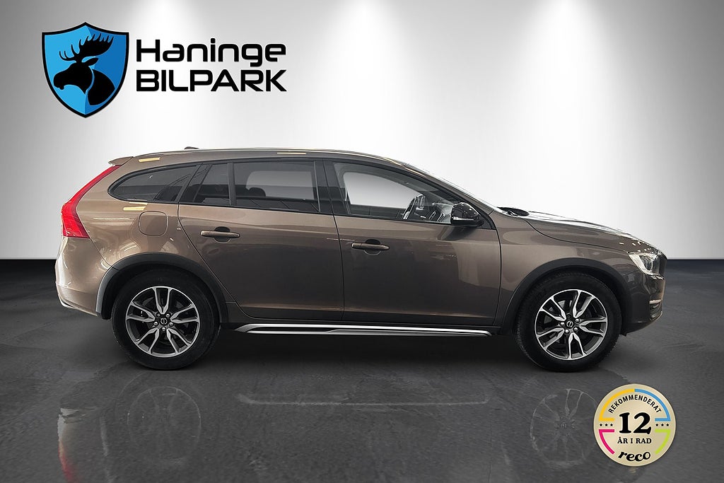 Volvo V60 Cross Country 2016 - miniatyr 6