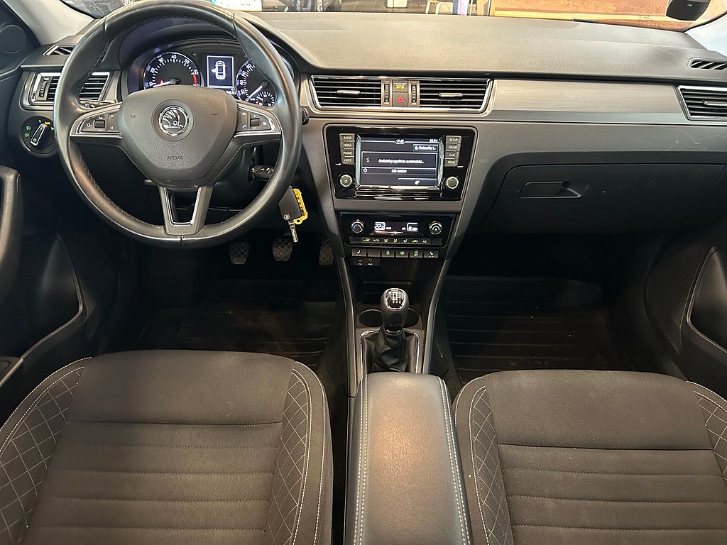 Skoda Rapid 2017 - miniatyr 13